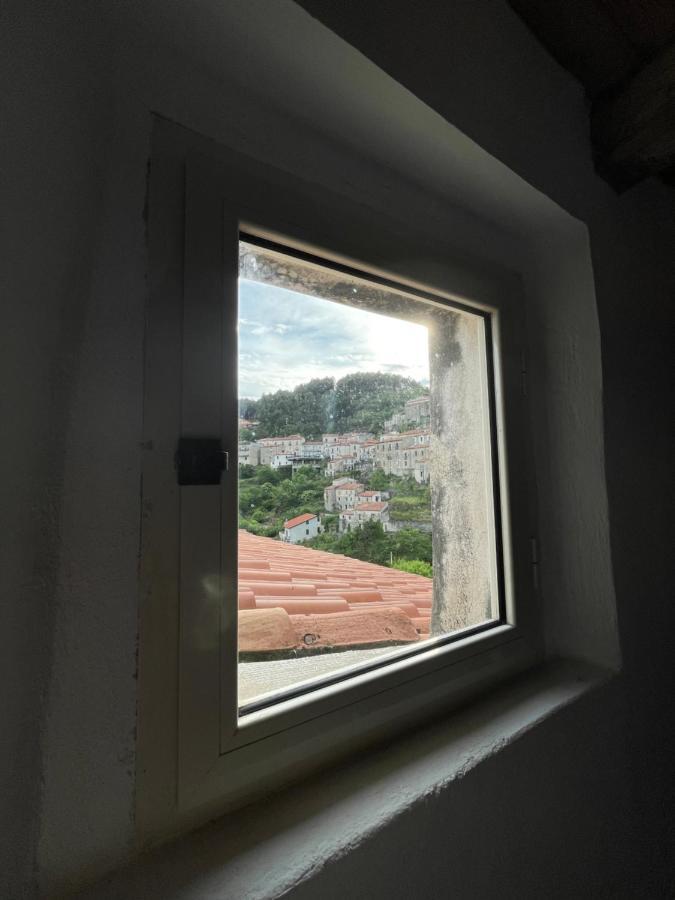 Angelina Al Borgo Apartment Aieta Exterior photo